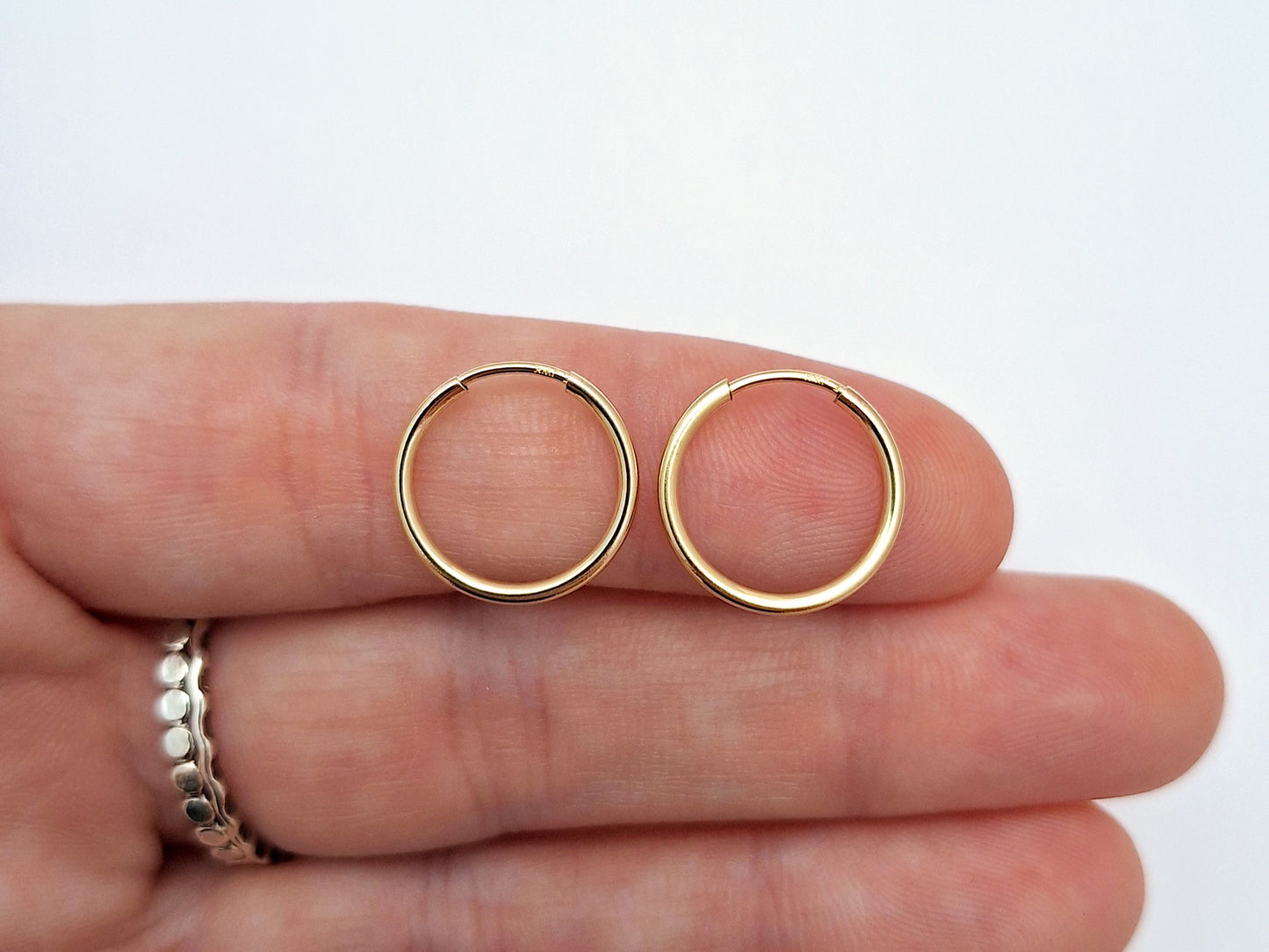 Gold-filled Endless Huggie Hoops