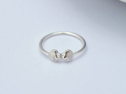 Clam Shell Ring